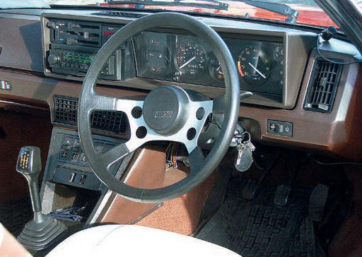 Fiat/Bertone X1/9 - interior