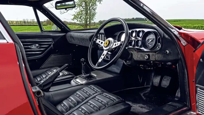 1973 Ferrari 365 GTB/4 Daytona - interior RHD