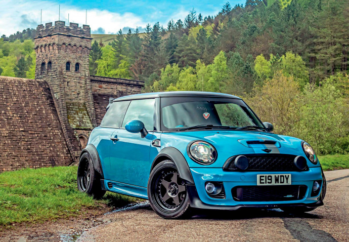 https://drives.today/upload/000/u91/d/6/wide-arch-r56-build-mini-cooper-s-bayswater-brings-some-serious-attitude-image-big.jpg