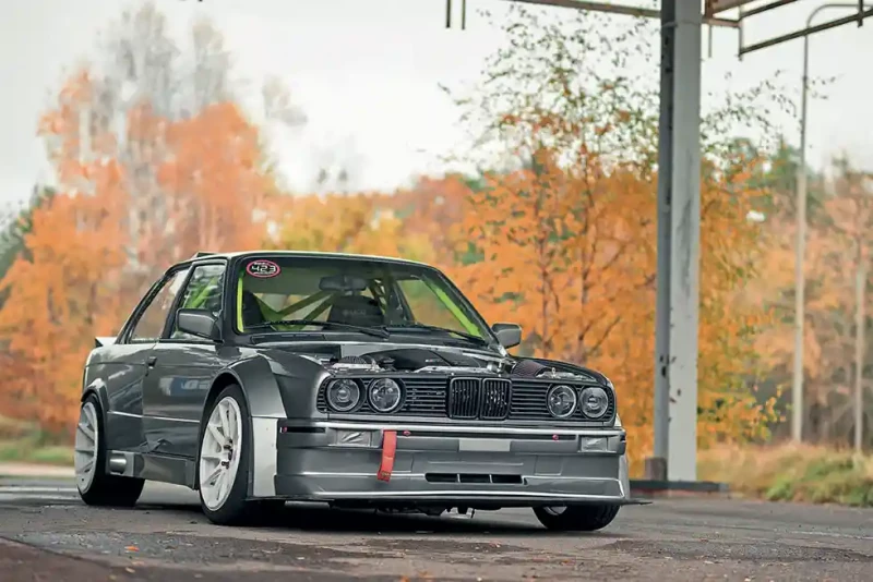 454whp S85 V10-powered monster BMW E30 Coupe