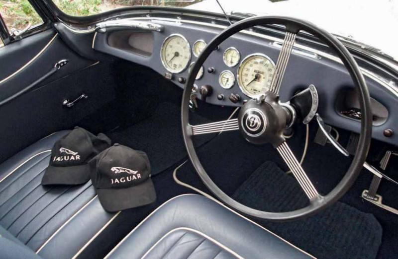 1955 Daimler Conquest Roadster interior