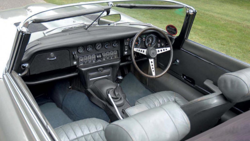 Five-speed manual protype 1971 Jaguar E-Type V12 Roadster Series 3
