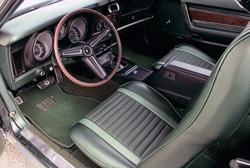 1971 Ford Mustang Mach 1 Sportsroof - interior